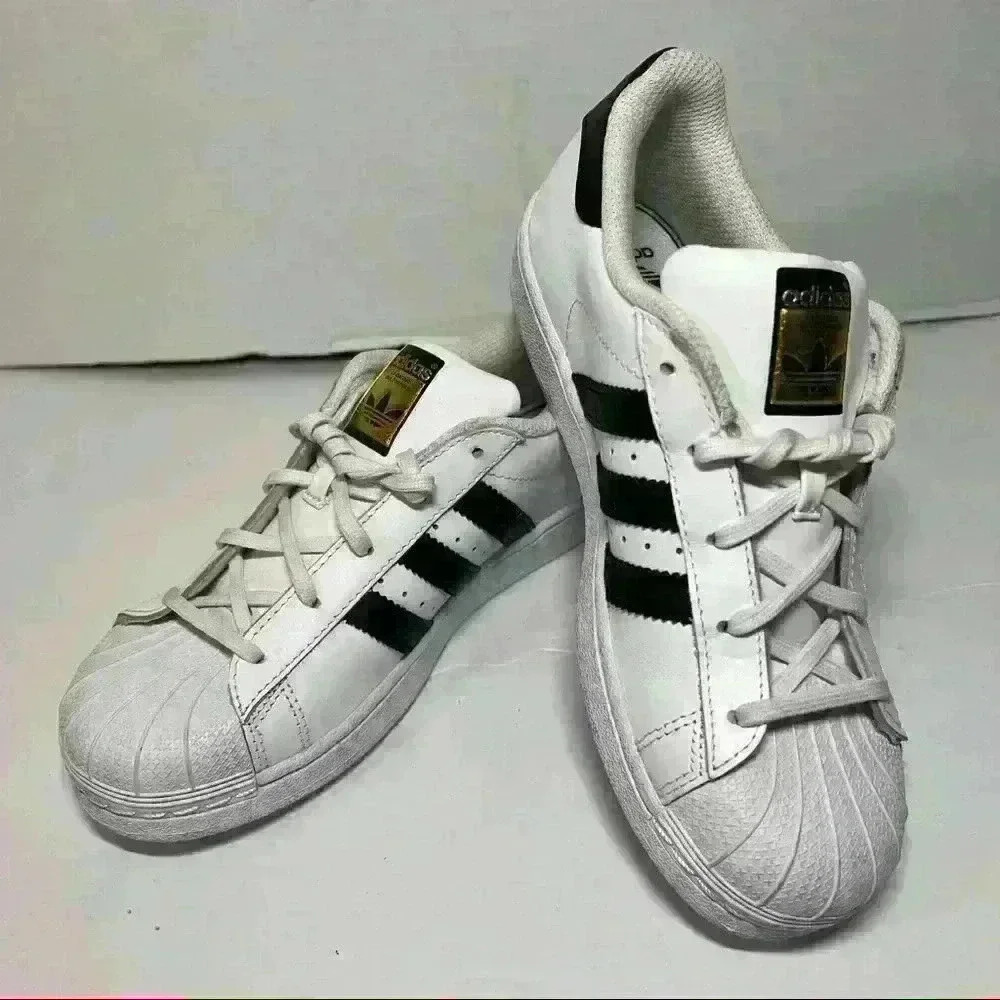 ADDIAS Unisex Kid’s Superstar White Black Stripe Sz 3 School Preppy Classic - Picture 2 of 11